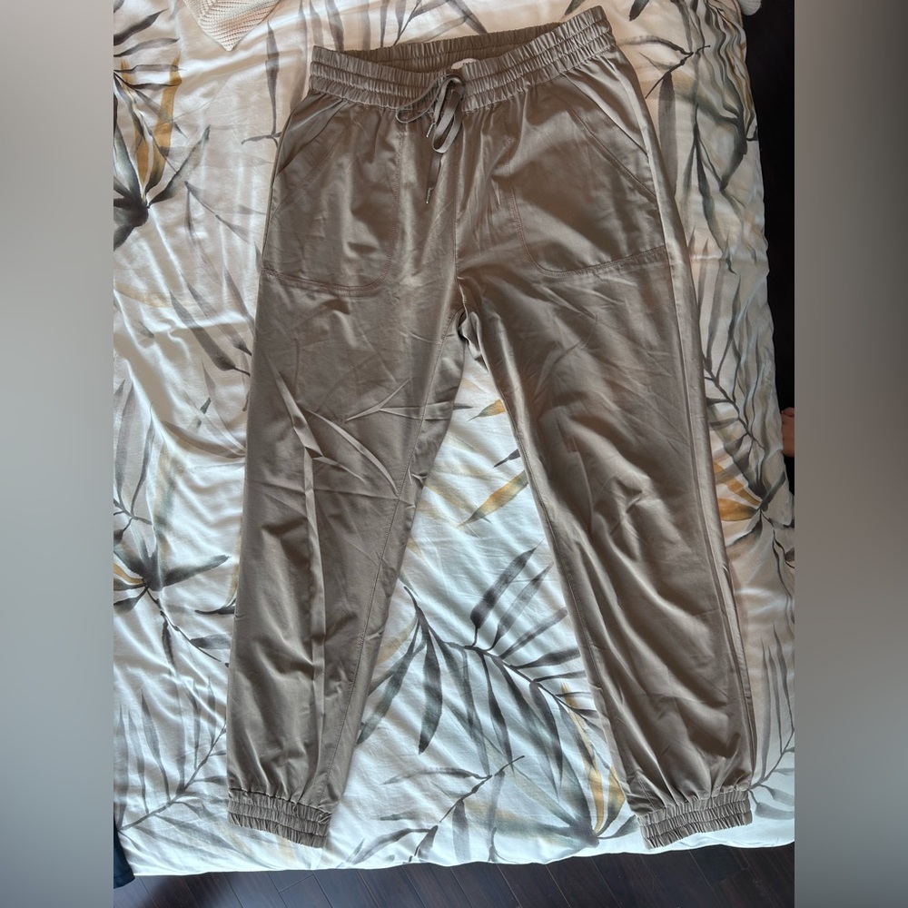 TNA Women’s Joggers in Taupe. Size Medium